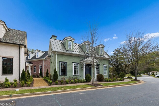 Photo - 11 Bourbon St