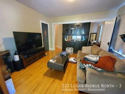 Photo - 222 N Logan Ave Unidad 3