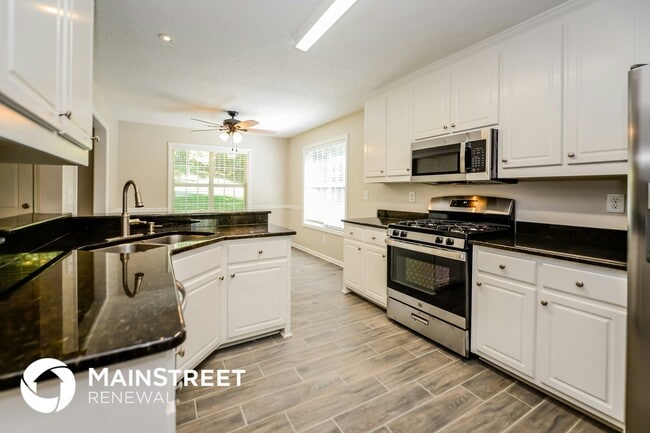 Photo - 1017 Crown River Pkwy