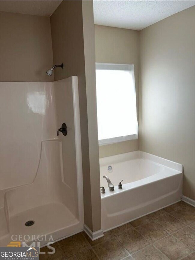 221 Polo Ln