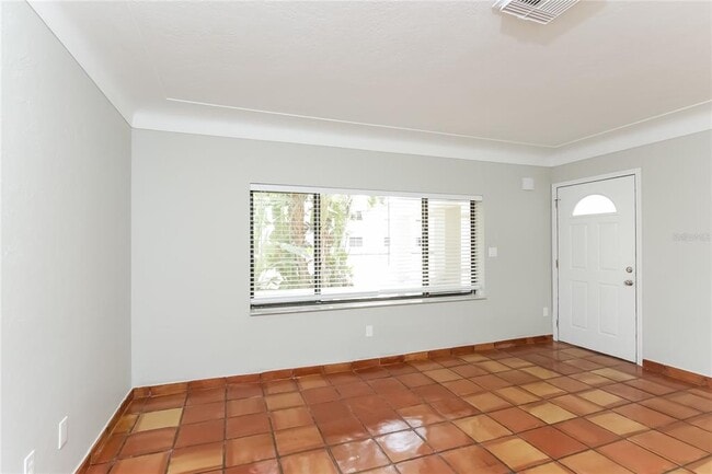 Photo - 2035 Goldenrod St