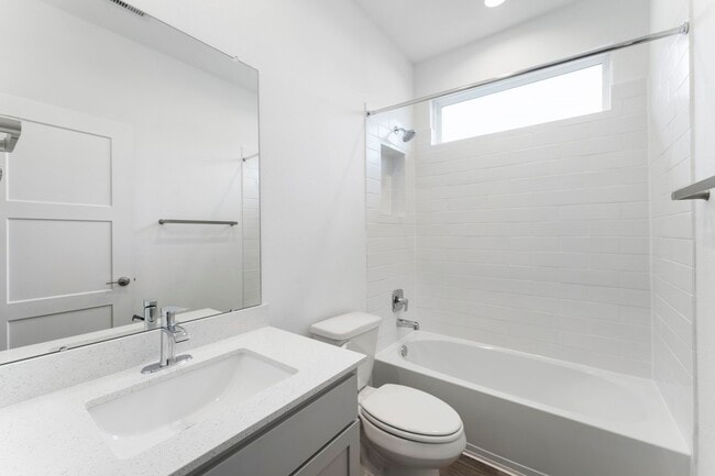 Building Photo - 13305 Big Sky Ct
