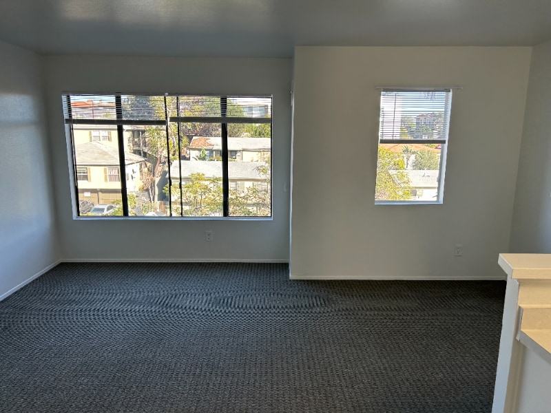 Photo - 2782 Broadway