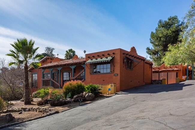 Photo - Spanish Style Oasis!