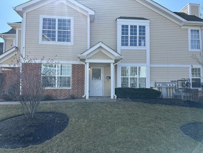 Photo - 216 Chesterfield Ct Unidad C Rental