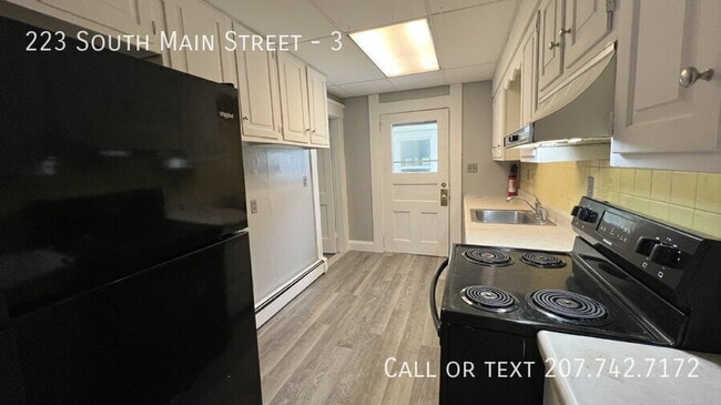 Photo - 223 S Main St Unit 3