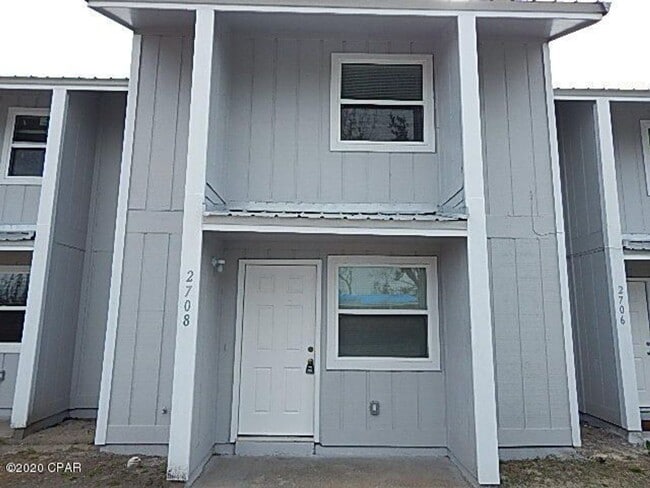 Building Photo - 2708 E 17th St