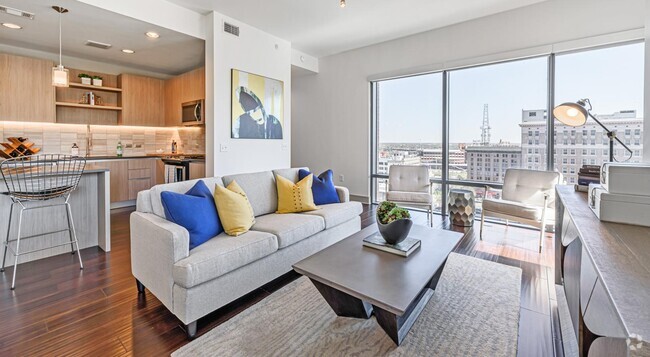 Building Photo - Luxury Living - Get 1 Month Free! Rental