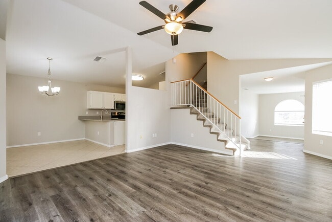 Photo - 1042 N Blackbird Dr