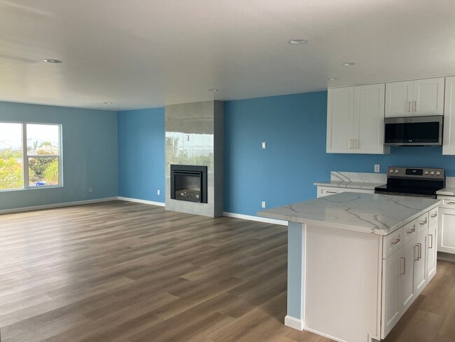 Photo - 5083 Windsor Dr