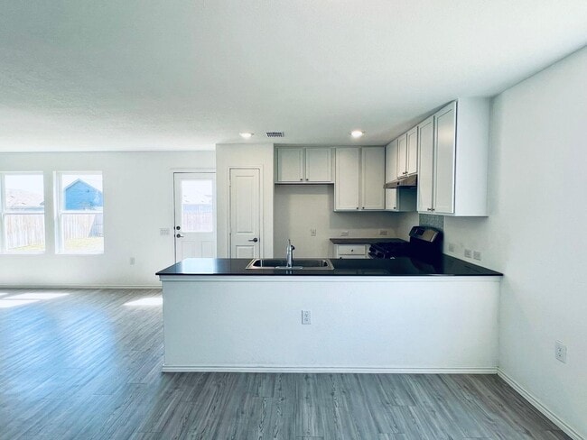 Photo - 10135 Ana Hts