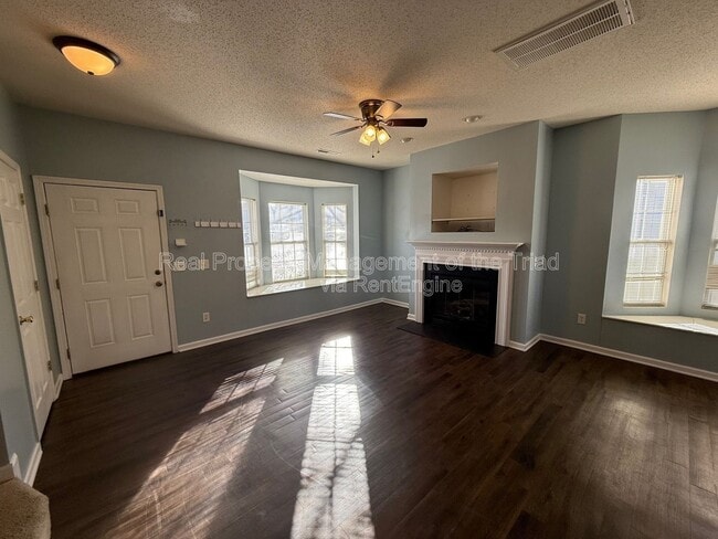 Photo - 1844 Olivers Crossing Cir