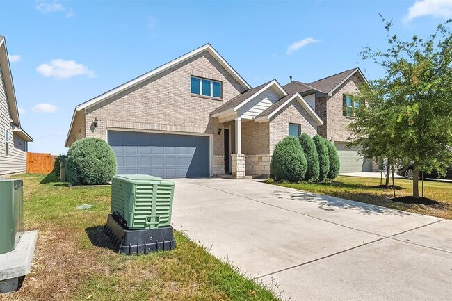 Photo - 905 Gray Fox Lp