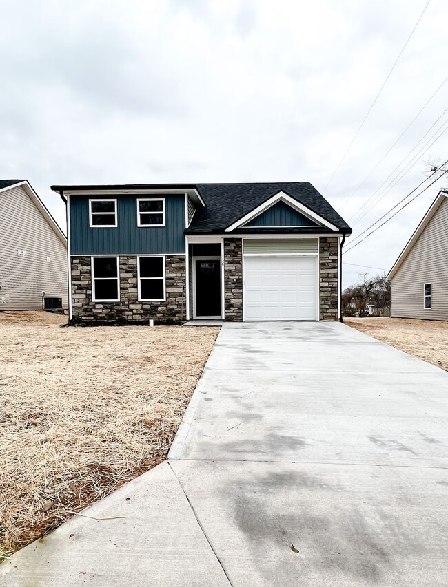 Photo - 3 Bedroom 2 Full Bath HOUSE with GARAGE