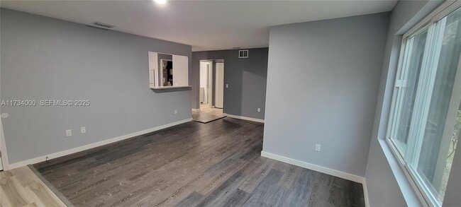 Building Photo - 13285 Arbor Pointe Cir Unit 104