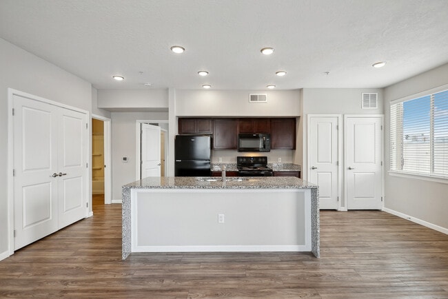 Building Photo - The Fields at Timpanogos