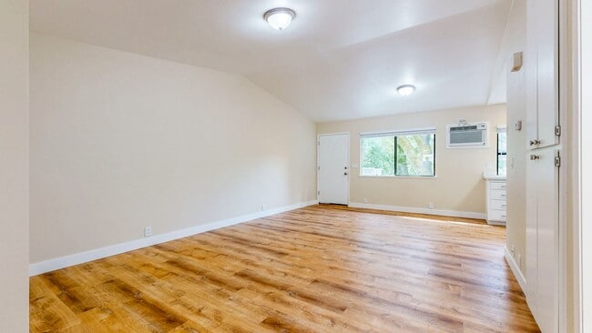 Photo - 1311 Spring St Unit 5