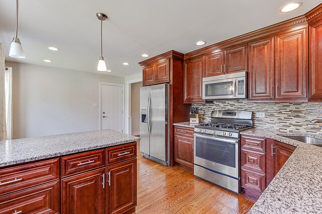 Photo - 585 Woodlawn St