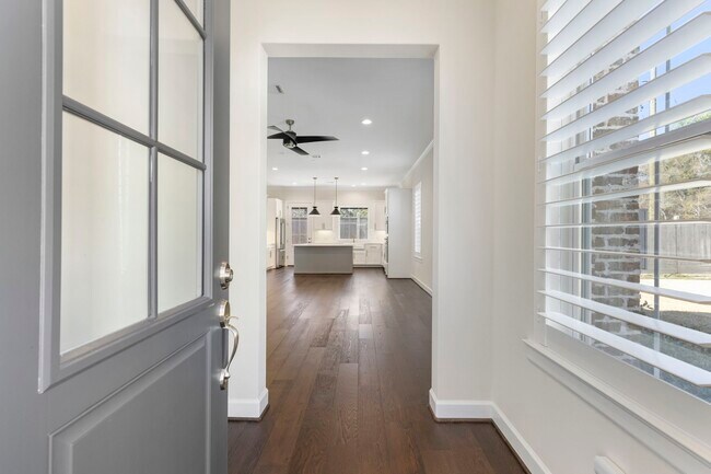 Photo - 106 Magnolia Grn St