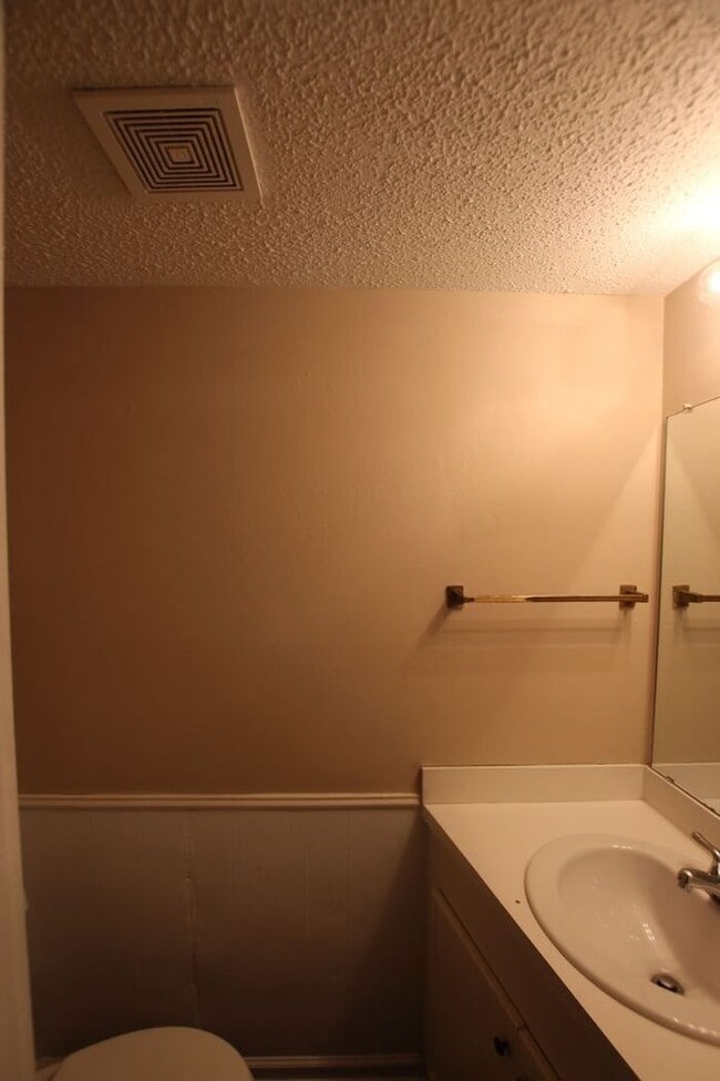 Photo - Beautiful 3 Bedroom, 2.5 Bath Townhome in Tyler – Available!