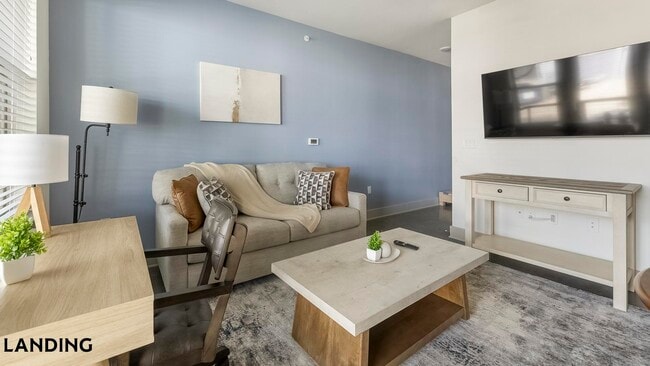 Photo - 707 Seale St Unit 215