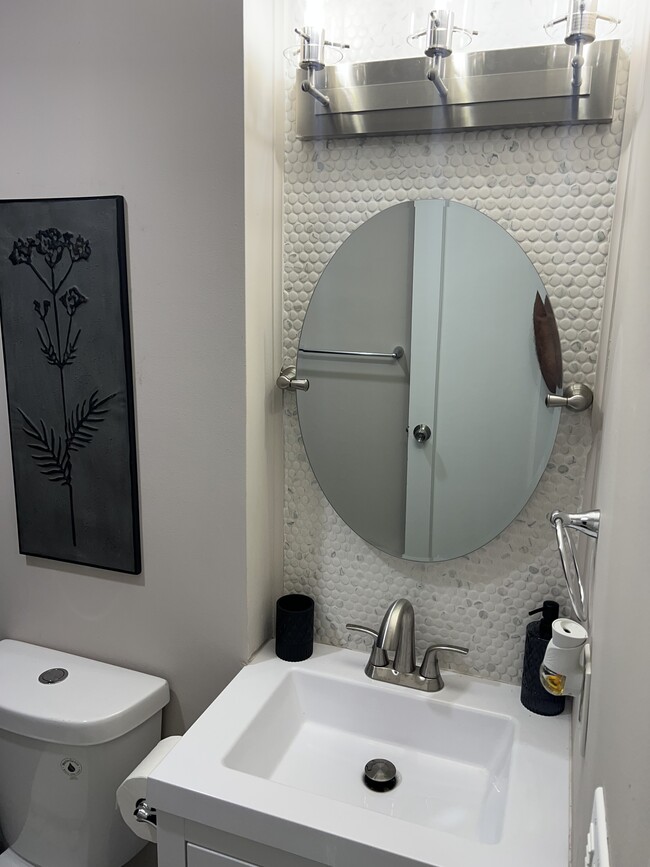 Photo - 5212 NE 62nd Ave