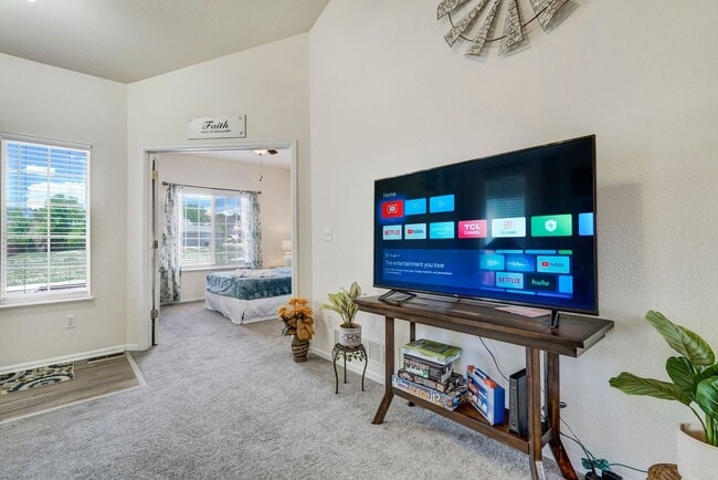 Photo - 1415 Legend Oak Dr