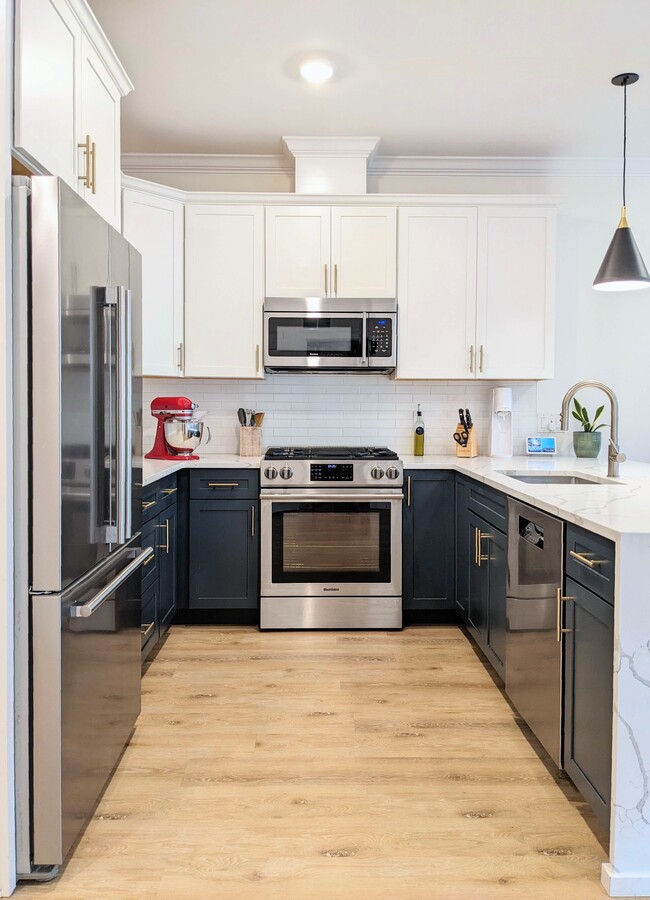 Kitchen - 4281 Washington St Unit 4281 Washington St #4C