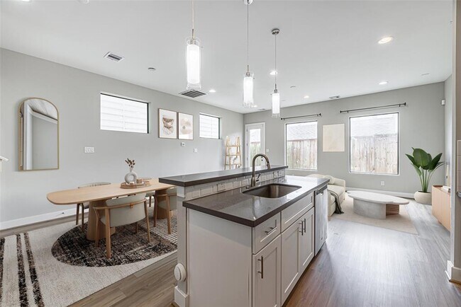 Photo - 4861 Rich Oak Dr