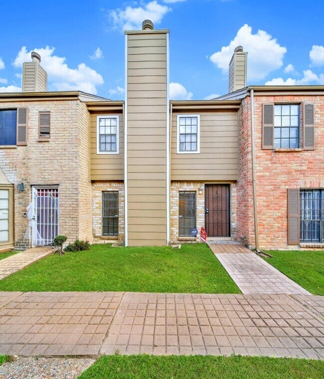 Photo - 9901 Sharpcrest St Unidad True