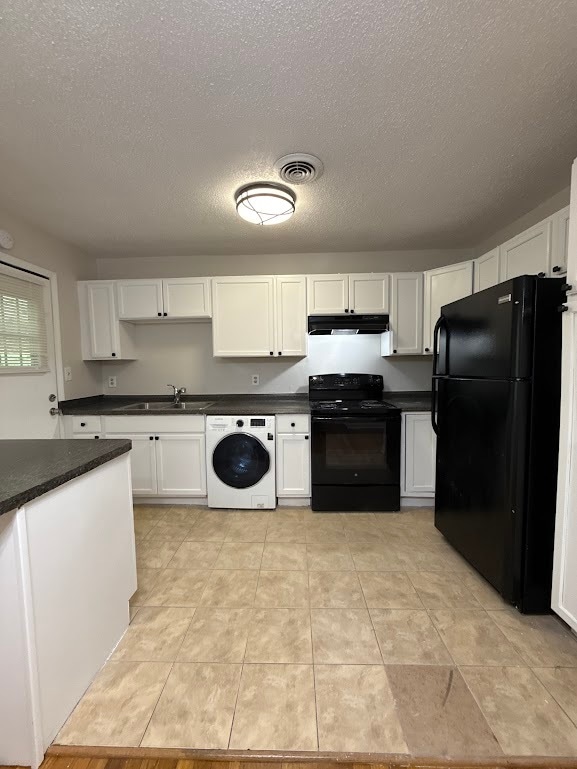 Kitchen - 135 E Hill St