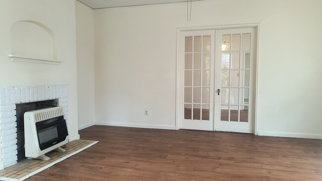 Photo - 101 W 17th Ave