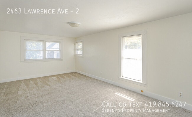 Photo - 2463 Lawrence Ave Unit 2