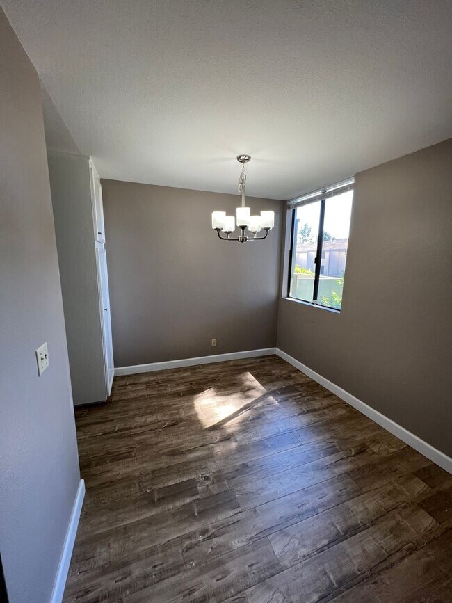 One Bedroom Condo In The Heart of UTC! House Rental in San Diego, CA