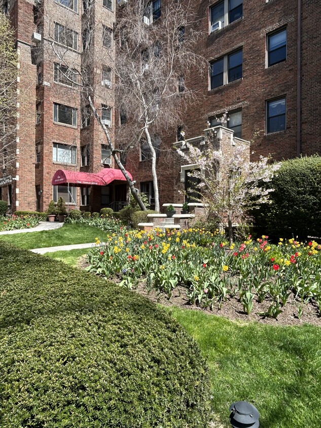 Photo - 1 Franklin Ave (White Plains, NY)