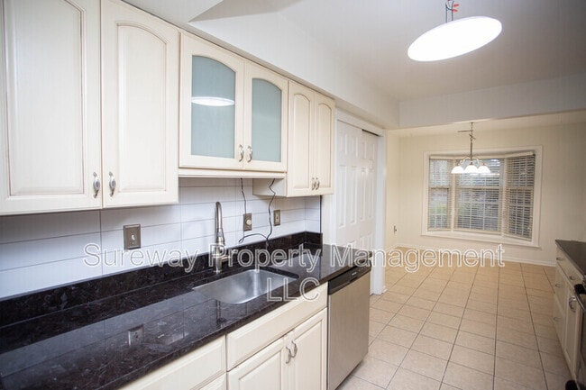 Photo - 3 Majestic Way