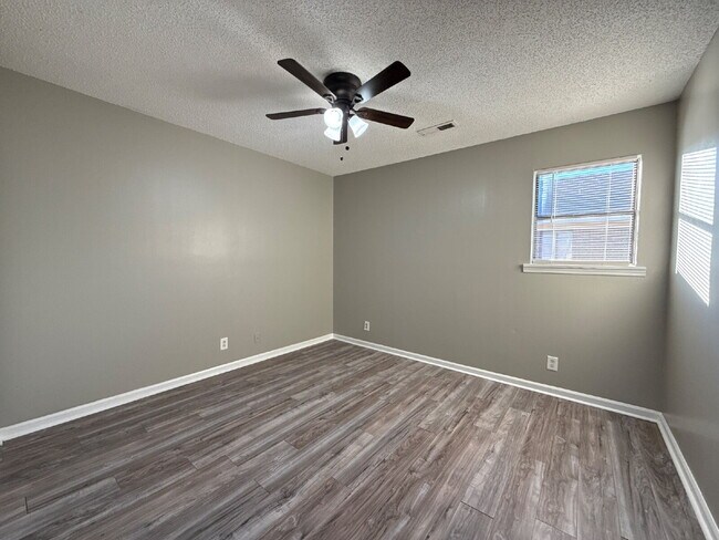 Photo - 4424 Torrance Dr NW Unidad Apt. 15