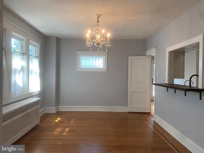 Photo - 816 W 22nd St