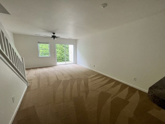 Photo - 2 bedroom 2.5 bath townhome available