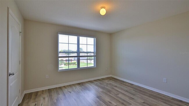 441 White Coral Ln
