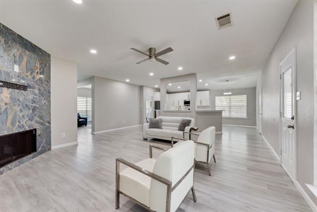 506 Pecos Path Dr