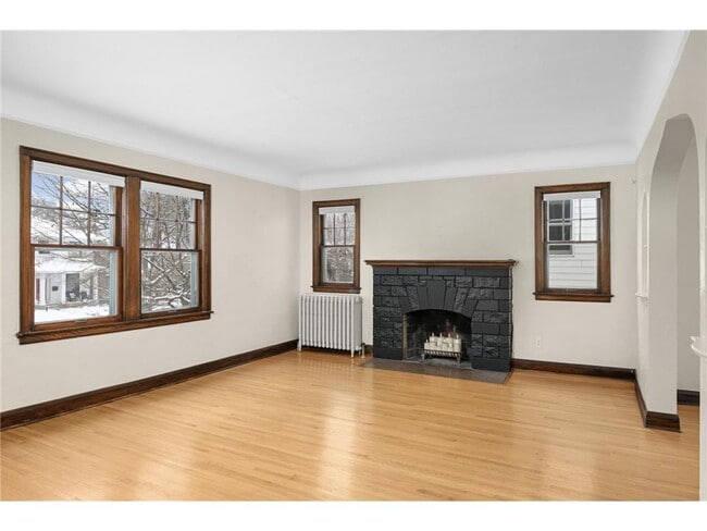 Photo - 4304 Beard Ave S