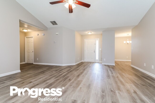 Photo - 865 Amelia Grove Ln SE