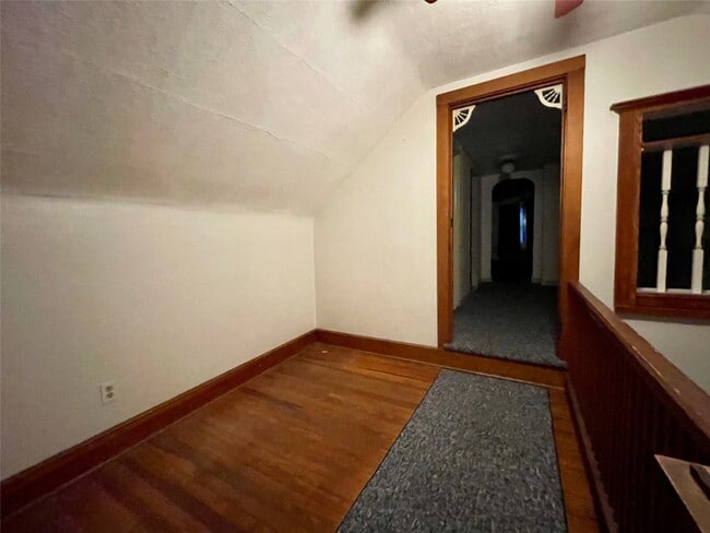 Photo - 112 N Roosevelt Ave