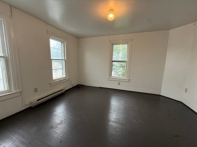 Photo - 703 2nd St Unit APT B