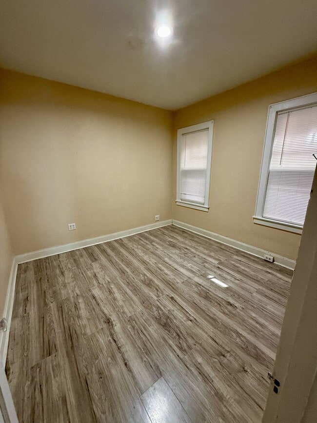 1010 12th Ave Unit 4