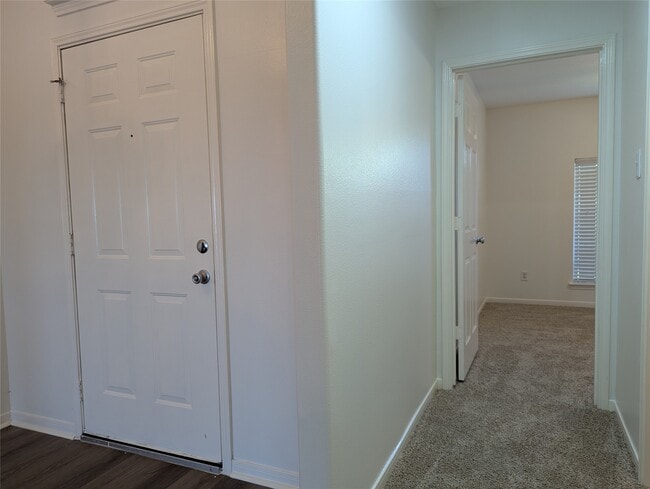 Photo - 5618 Savannah Woods Ln