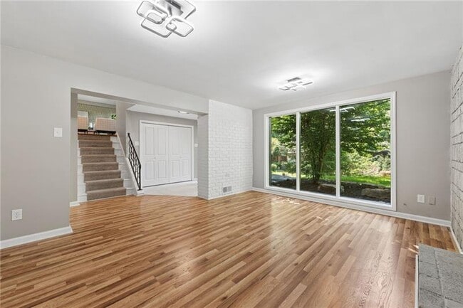 Photo - 2317 Marbury Rd