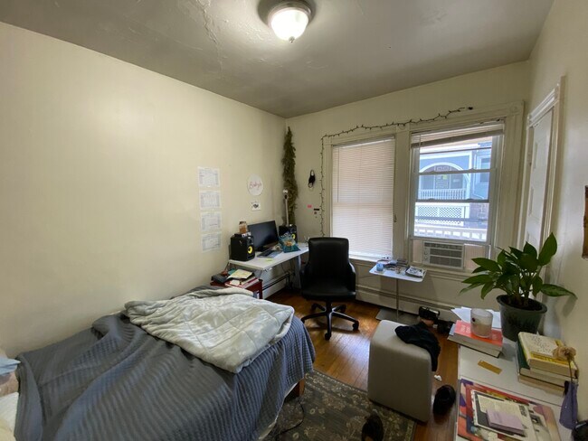 Photo - 140 Calumet St Unidad 3