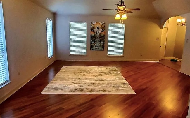 Photo - 212 Canulette Rd